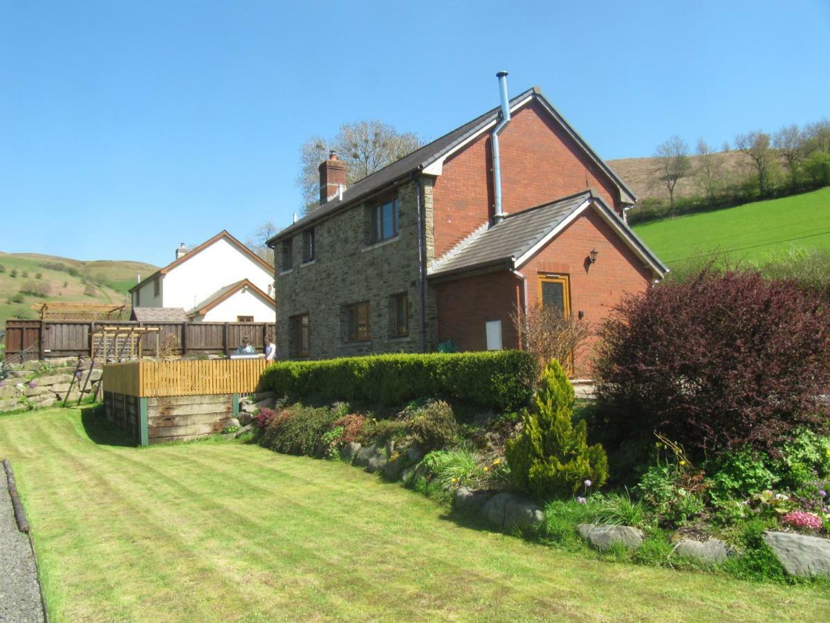 Nant-Y-Glyn Villa Llandrindod Wells Exterior photo